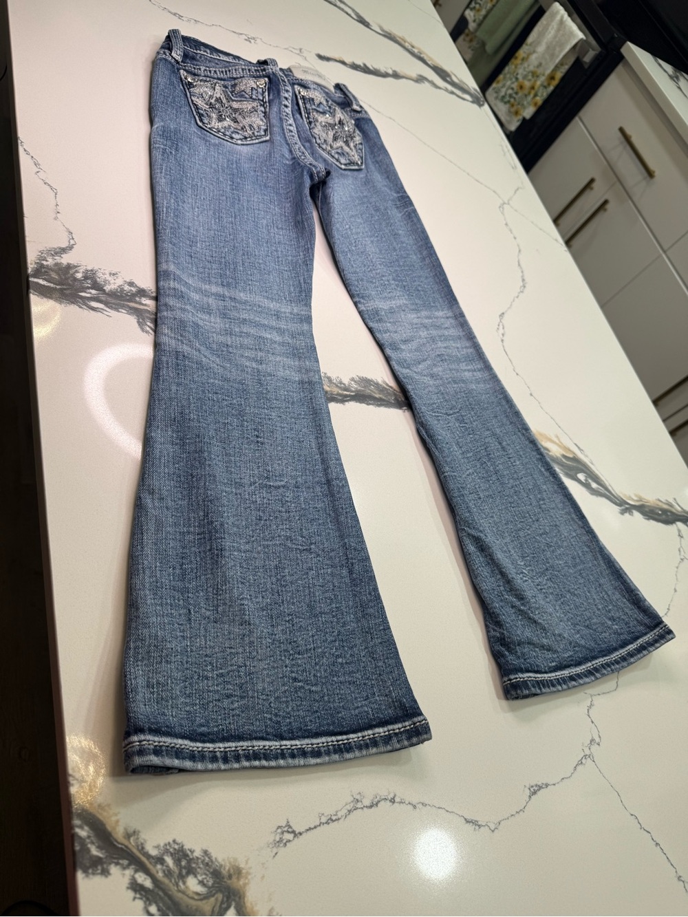 Miss Me Youth Girls Size 7 Mid-Rise Flare Jeans Star Sequins Embellished K9284F2